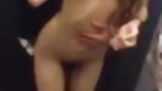 සරාගී බබාගේ මුහුණේ ශුක්‍රාණු ලැබේ